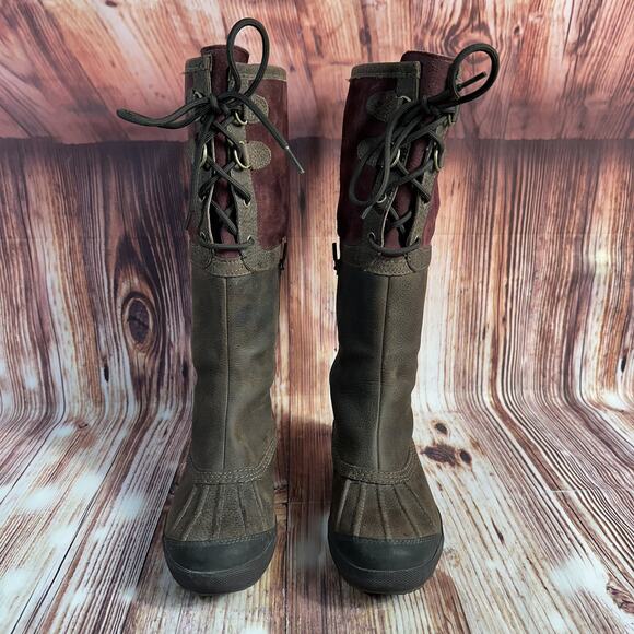 UGG Belcloud Size 7 Maroon Suede Brown Leather Sheepskin Waterproof Duck Boots - Picture 4 of 9